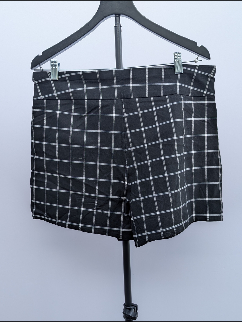 INC International Concepts Women's Black Windowpane Shorts Size 14